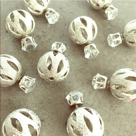 WILA Jewelry - 🎊🆕🎊💫Beautiful Sliver Double Sided Earrings💫