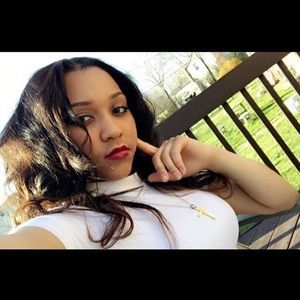 Meet your Posher, Nicole