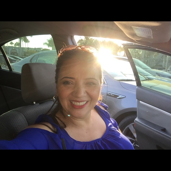 Meet your Posher, Christy - Picture 1 of 1