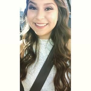 Meet your Posher, Anahi