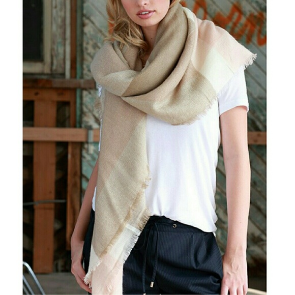 🚫SOLD OUT "Bailey" Window Pane Blanket Scarf - Picture 4 of 4