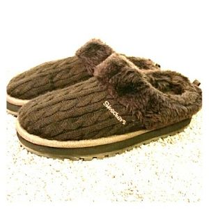 Sketchers slip on shoes