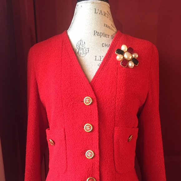 RARE! Authentic Vintage Gripoix CHANEL PIN. - Picture 4 of 8