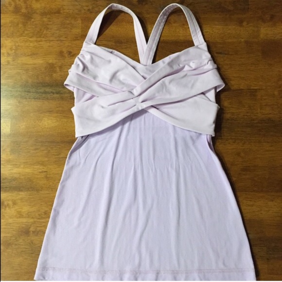 Lulu lemon top size 4