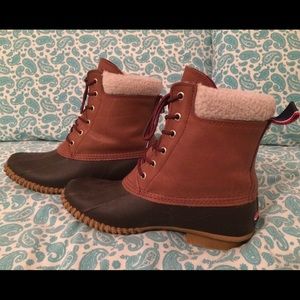 Women's Duck Boots!