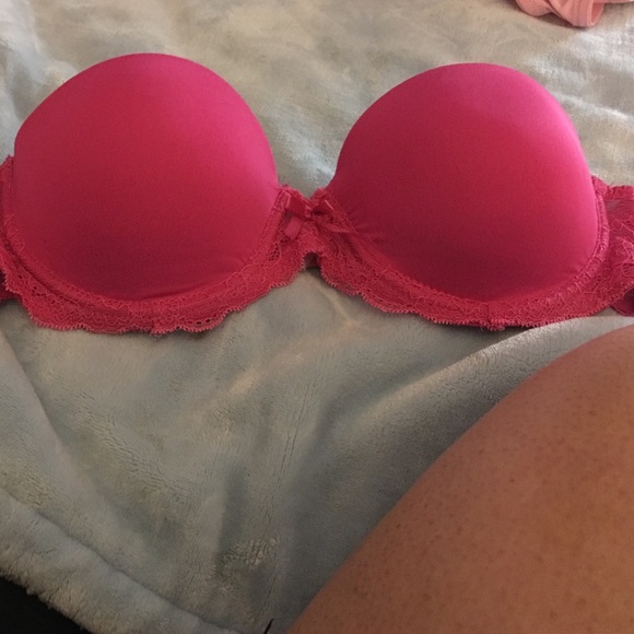 Strapless bra