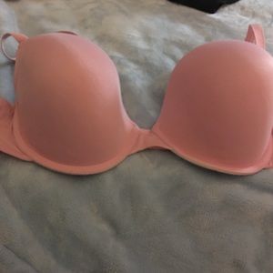 Bra padded with underwire