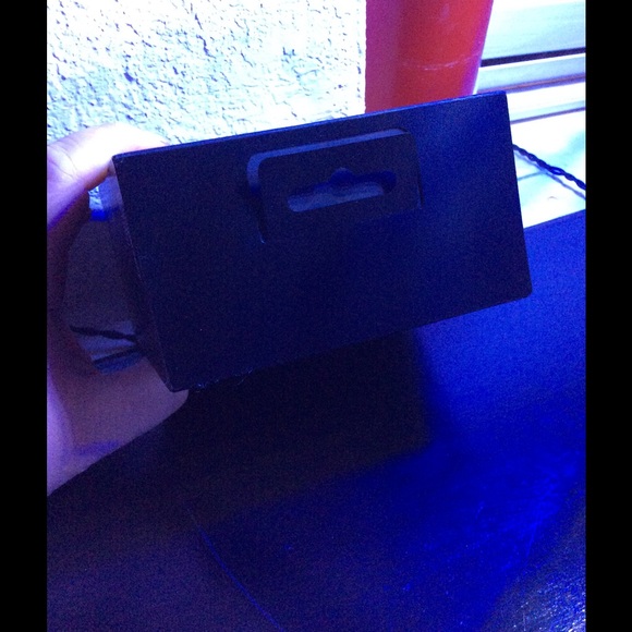 Power beats 2 wireless new brand - Picture 2 of 3