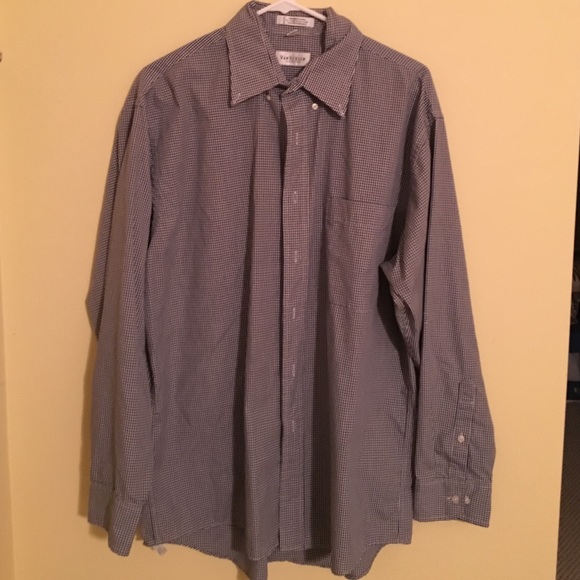 Men's Van Heusen Dress Shirt