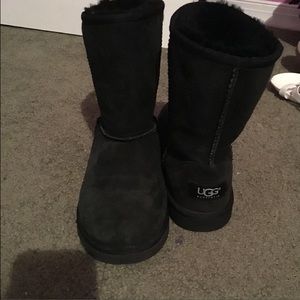 Size 4 authentic youth uggs