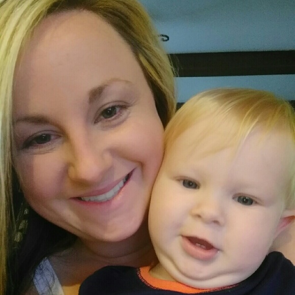 Meet your Posher, Carissa