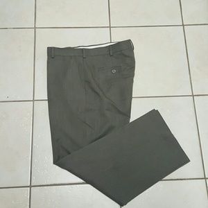 Izod dress pants