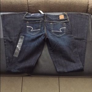NWT American eagle jeans
