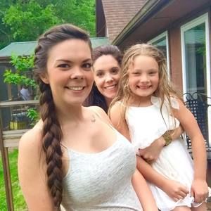 Meet your Posher, Kayla