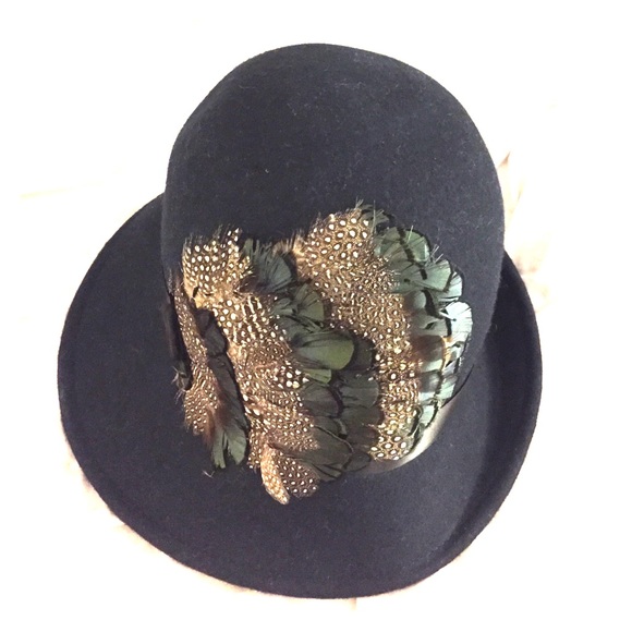 Feather fedora
