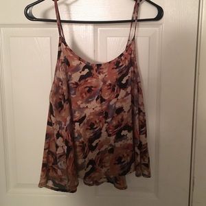 floral loose tank top with cut outs on the back