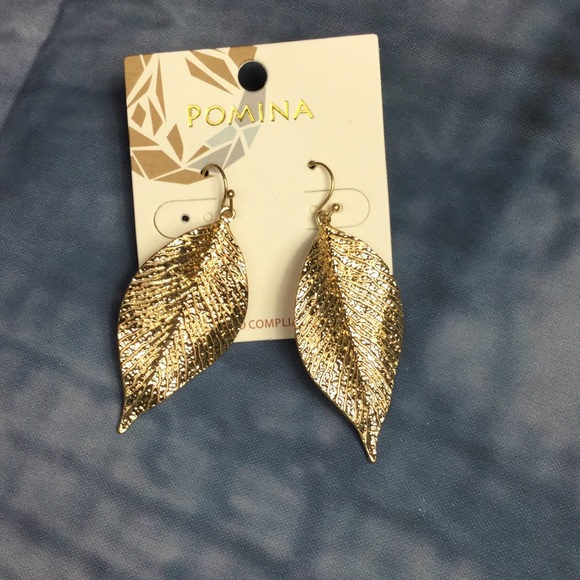 Metallic leaf earrings nwt - Picture 3 of 3
