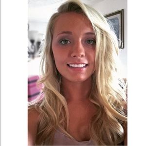 Meet your Posher, Marissa