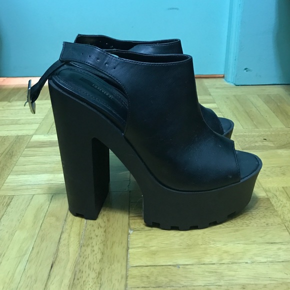 Size 6 Black Chunky Heels (Forever 21)