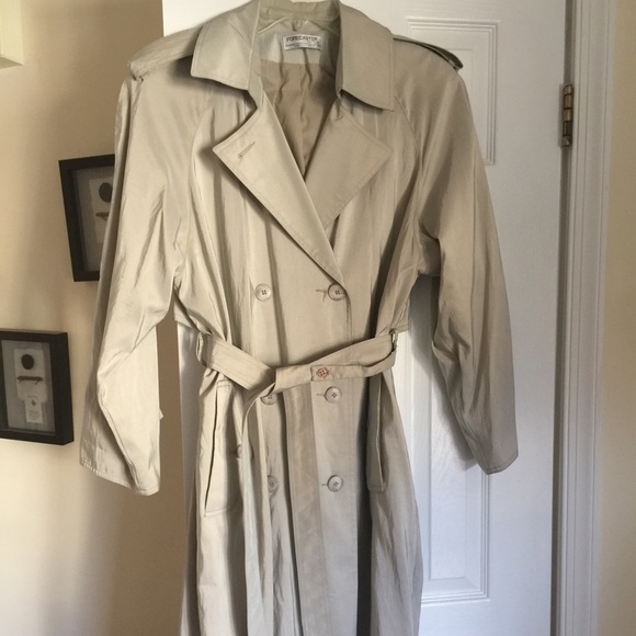 Long women's trench coat