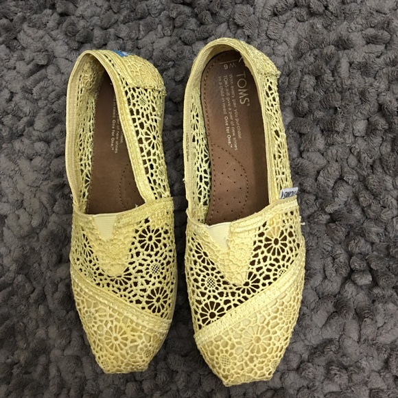 Yellow crochet Toms