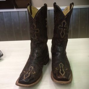 Men's CorrAl Wing and Cross inlay boots