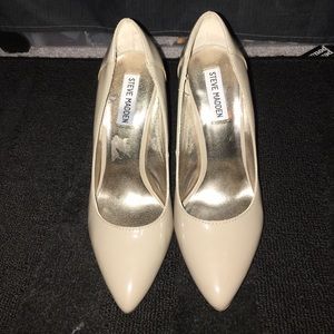 Steve Madden cream shoes sz 7