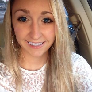 Meet your Posher, Kyla