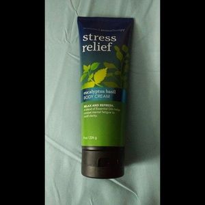 Bath and Body works stress relief body cream