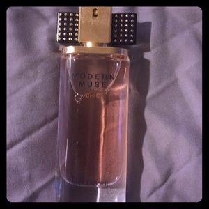 Modern Muse Estée Lauder Chic