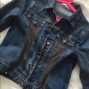 Women's denim jacket