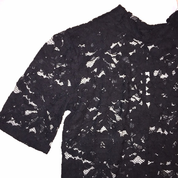 Mock Neck Lace Floral Top Forever 21  Size Small