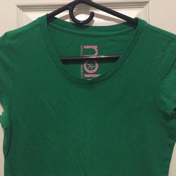 Nollie green shirt