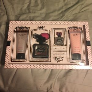 Victoria's Secret Tease perfume