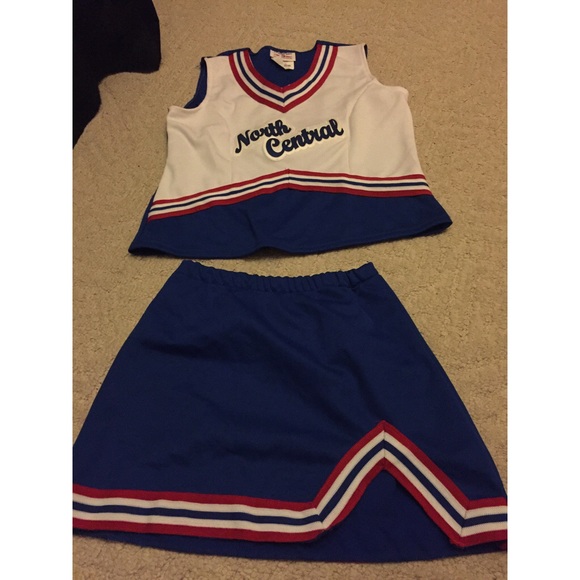 Cheerleading uniform