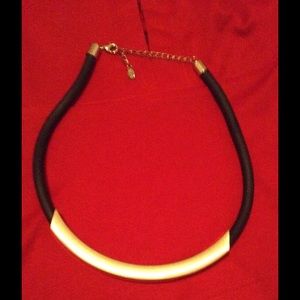 Necklace/chocker