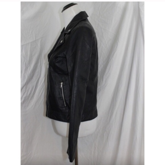 HP✨FOREVER21 faux leather moto jacket - Picture 4 of 4