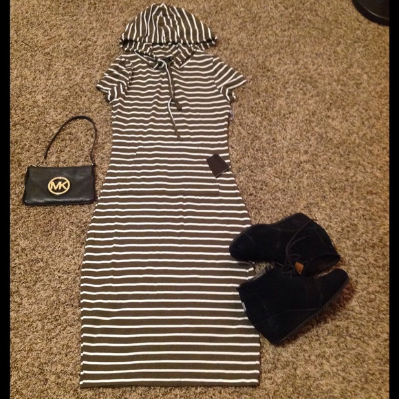 Dresses & Skirts - ❗️❗️S O L D ❗️❗️Hoodie Dress/ Pocket Dress