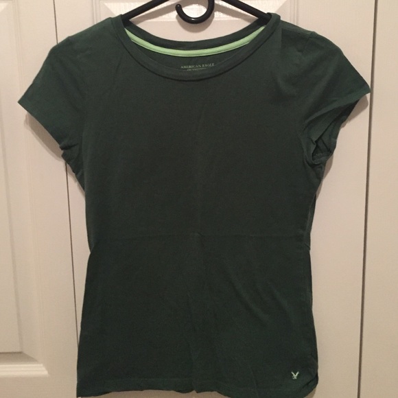 American eagle hunter green short sleeve shirt