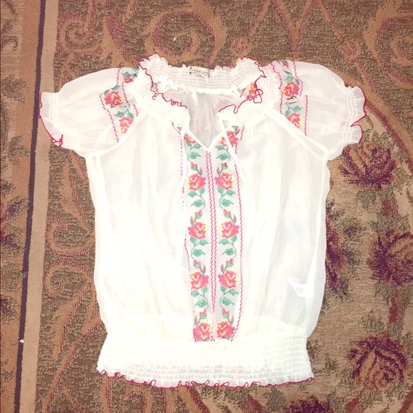 Floral flowy shirt!