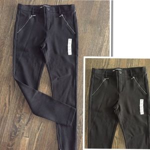 New ZARA Trafaluc Zipper Ankle Skinny Pants New ZARA Trafaluc Zipper Ankle Skinny Pants