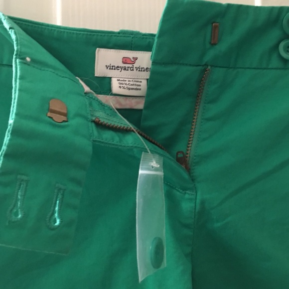 Vineyard Vines Dayboat Shorts - Picture 2 of 4