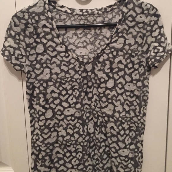 American Eagle Favorite T