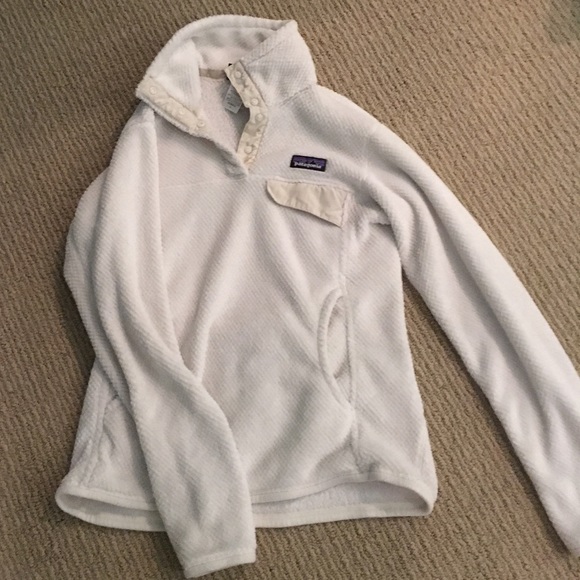 White Patagonia pullover