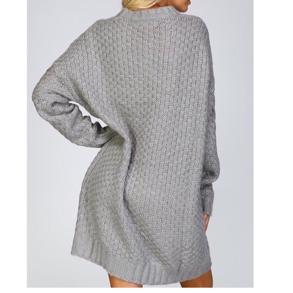 🆕 Chunky cable knit crochet grey sweater dress - Picture 2 of 4