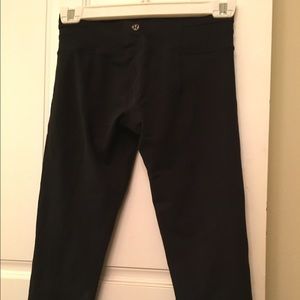 Lulu Lemon Capri size 6 good condition