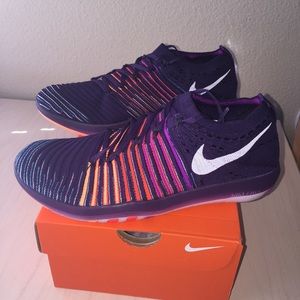 Women's Nike Free Transform Flyknit