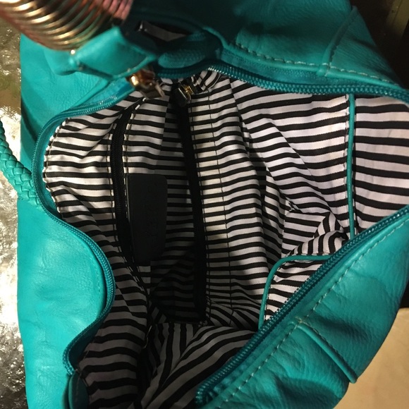 Turquoise purse - Picture 2 of 3