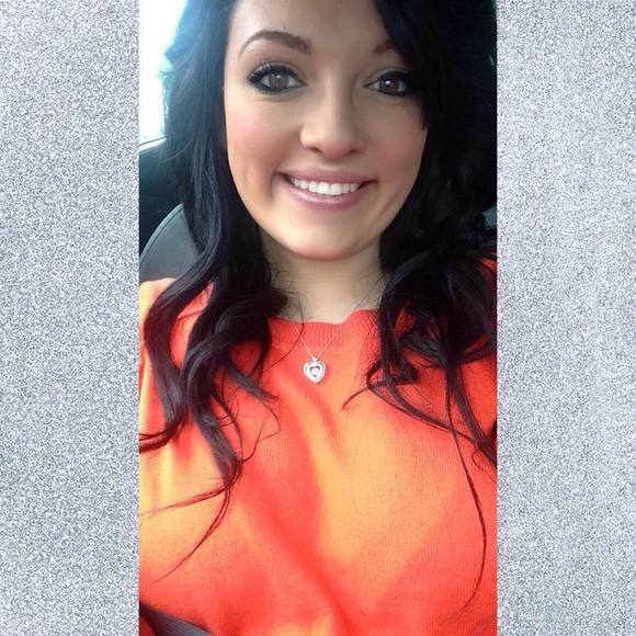 Meet your Posher, Charly