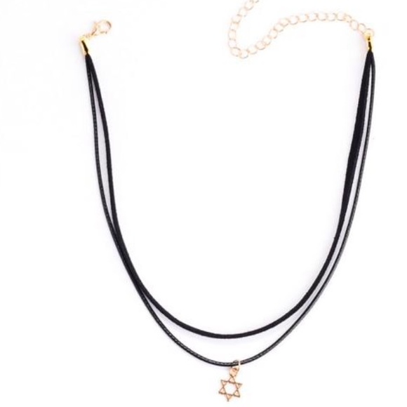 ✨SALE - Gorgeous Goth Choker #trending - Picture 3 of 3